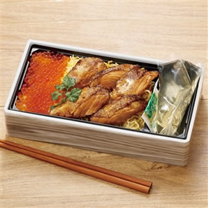 わさびとだしで味わう炙りノルウェー産サーモンハラスの親子重